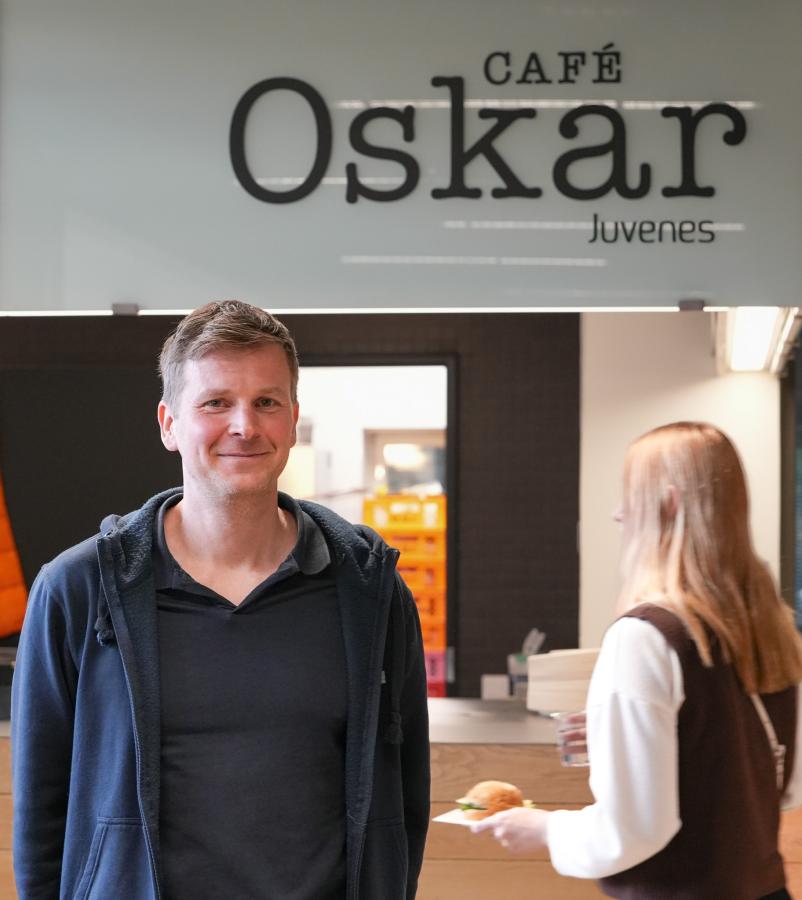 Mika Somppi, Cafe Oskar