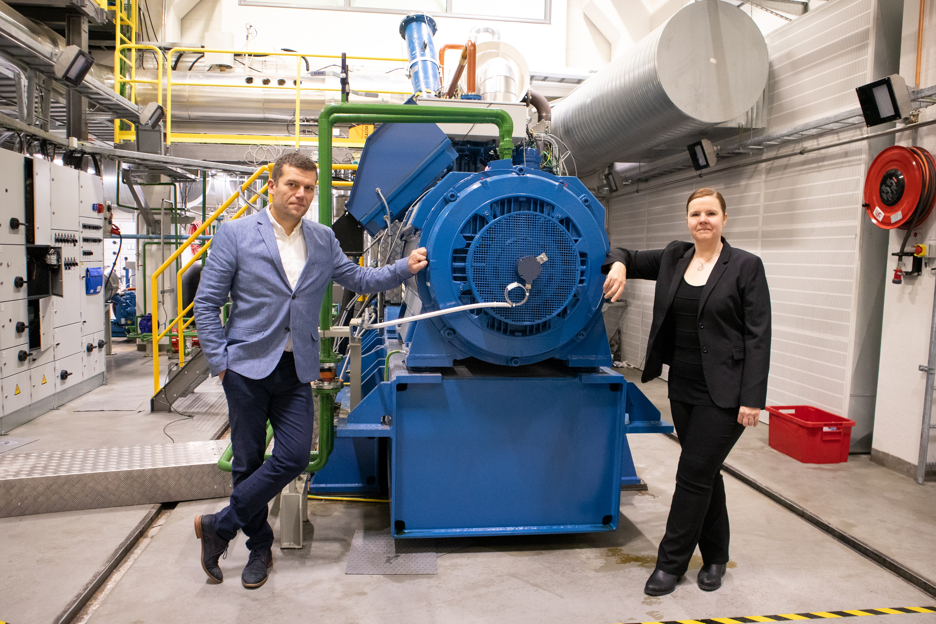 Maciej Mikulski and Merja Kangasjärvi, VEBIC laboratory, University of Vaasa