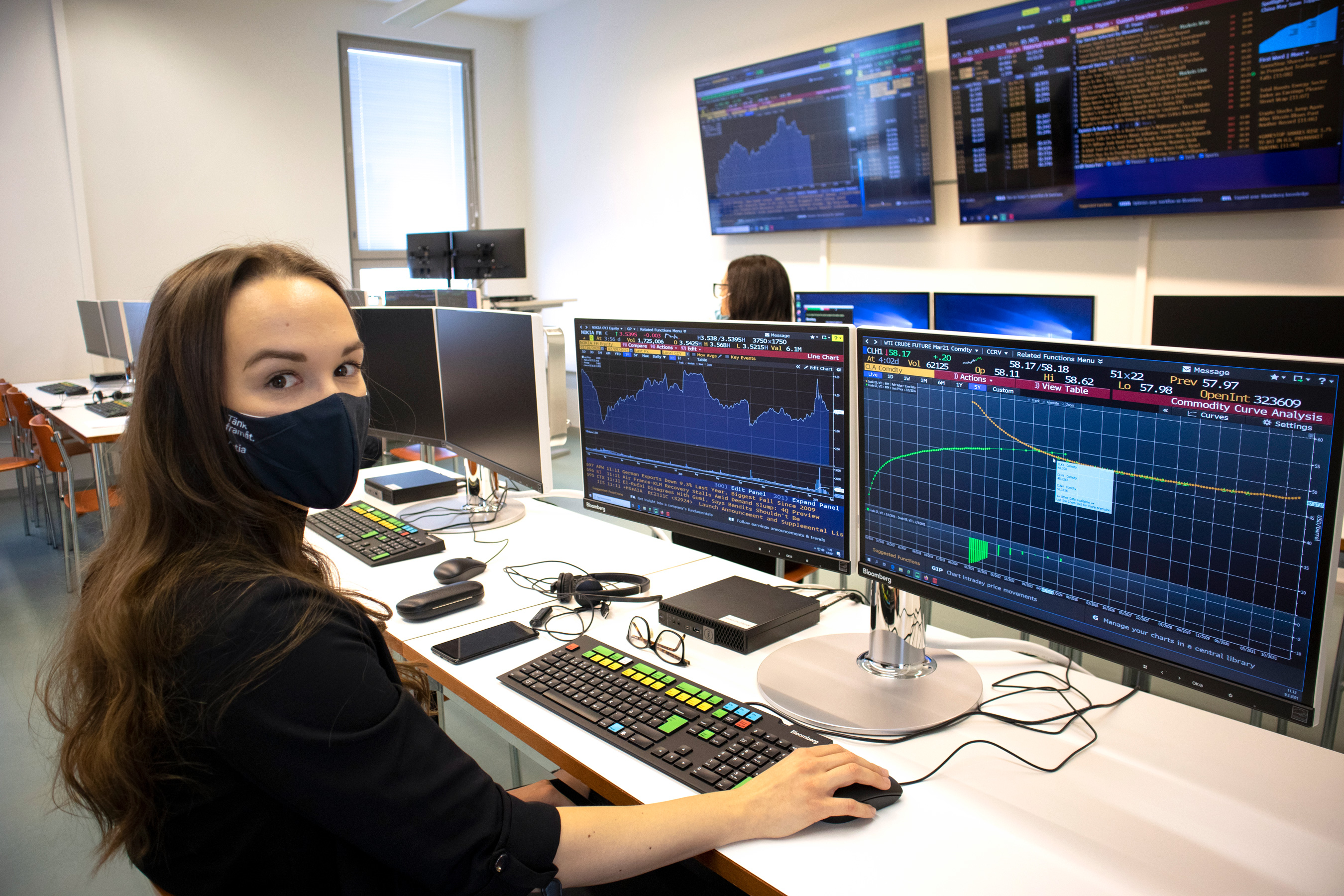 Opiskelija Noora Ketola Bloomberg Labissa