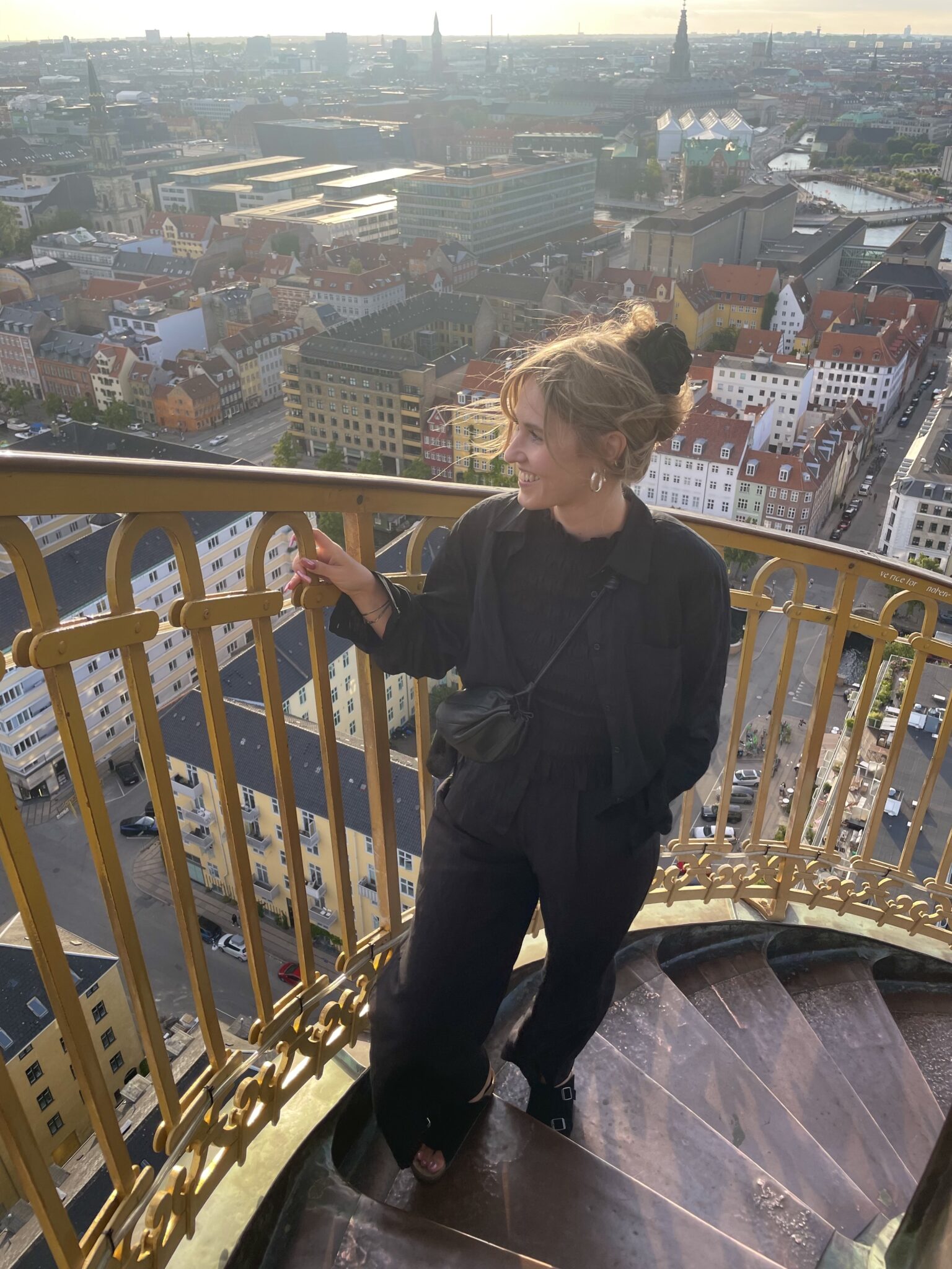 Vapahtajan kirkon (Vor Frelsers Kirke) tornista avautuvat näkymät koko Kööpenhaminan ylle. Kuva: Heidi Hirsto