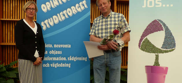 Kuvassa Sonja Hakala ja Tapio Viitanen.