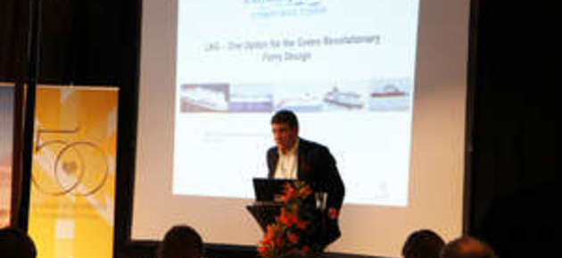 Harri Suistio Rauma Marine Constructionsista kertoi LNG-lautoista.