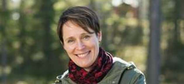 Professori Katja Lähtinen. Kuvaaja: Mikko Lehtimäki