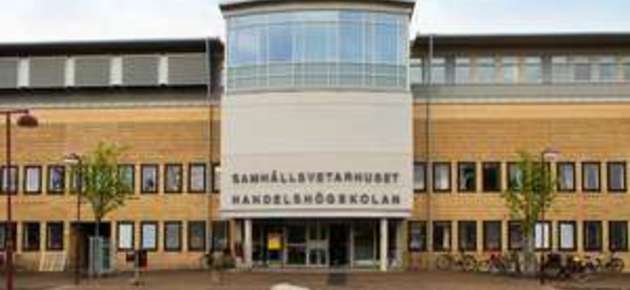 Vaasan kauppatieteellisen tiedekunnan ja kansainvälisen yksikön vierailulla Uumajassa keskusteltiin esimerkiksi kaksoistutkinnoista. Delegation discussed for example about double degrees. Photo: Mattias Pettersson