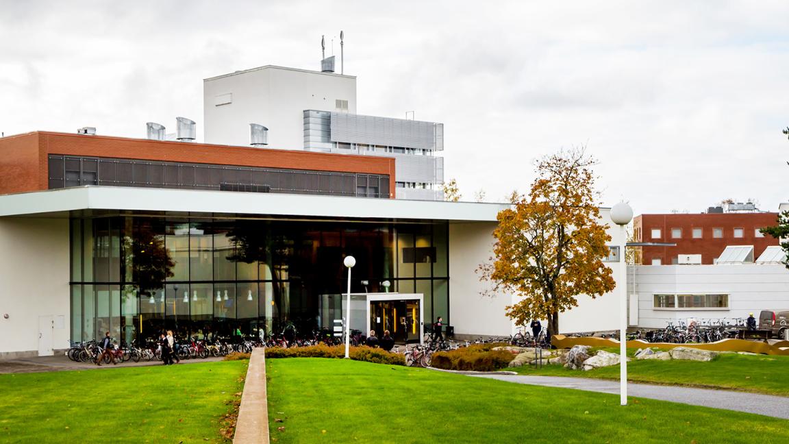 Yliopiston uusi toimistorakennus