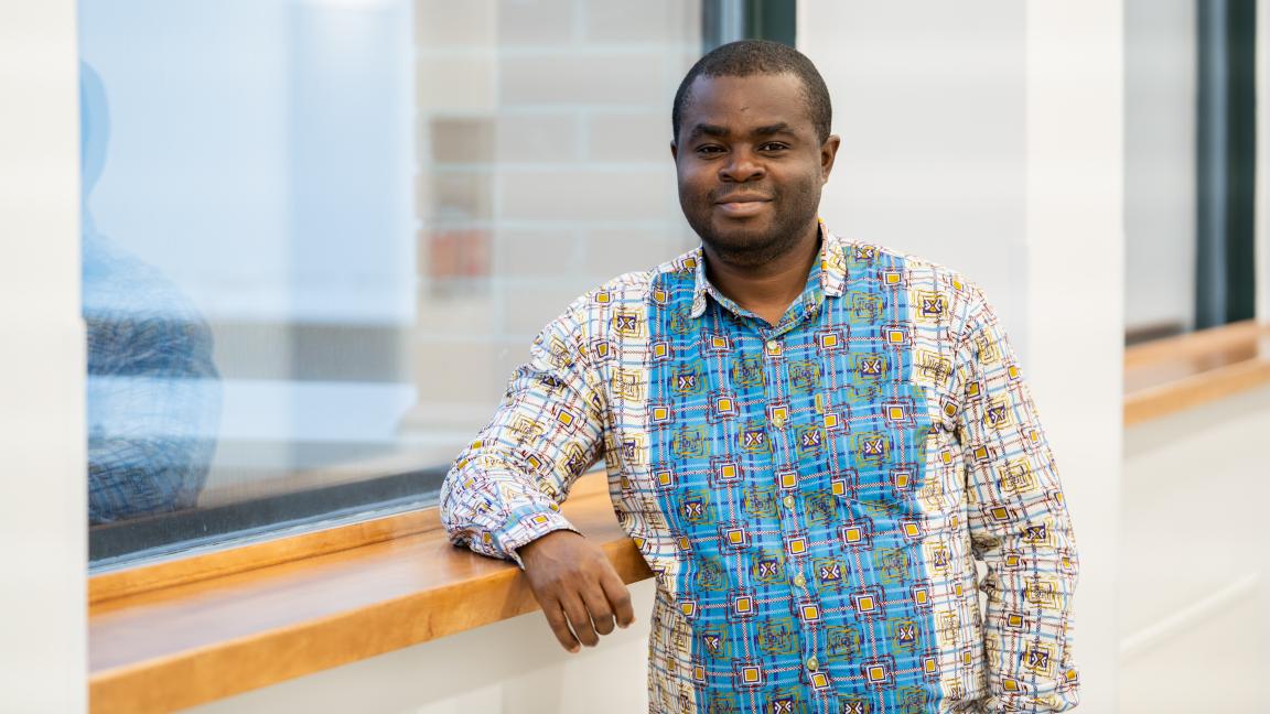 Emmanuel Anti Vaasan yliopiston kampuksella