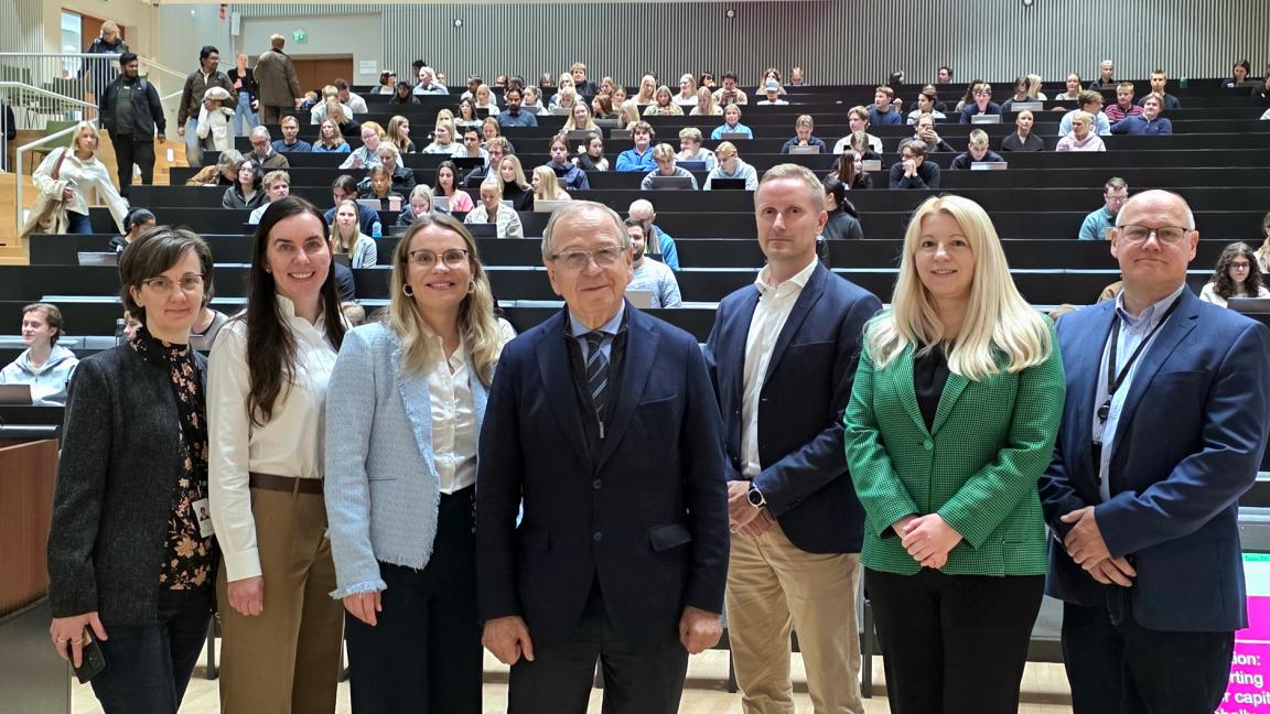 Oana Apostol, Tatiana King, Elina Haapamäki, Erkki Liikanen, Sami Vähämaa, Vanja Piljak, Marko Järvenpää