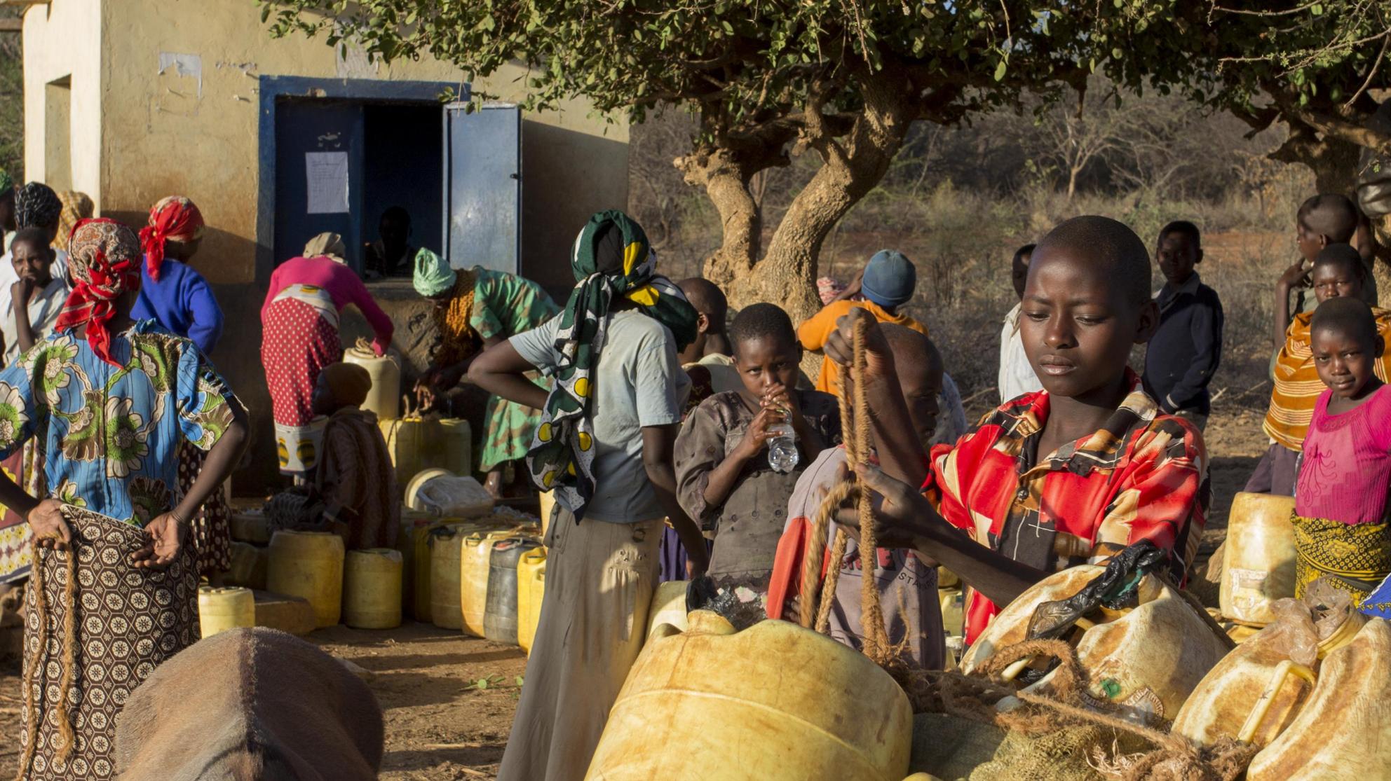 Kyläläisiä Keniassa, kuva World Bank (Flickr CC)