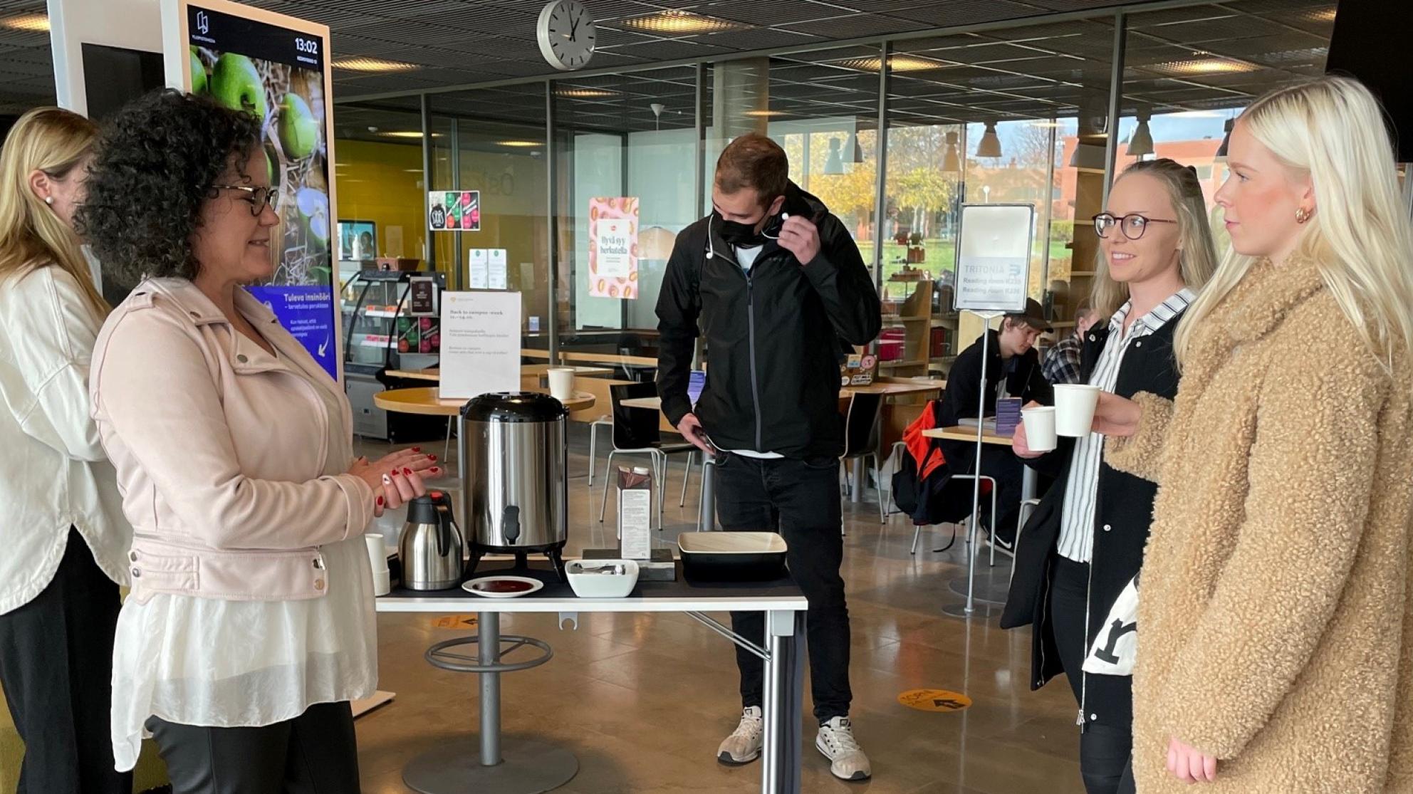 Minna ja opiskelijat