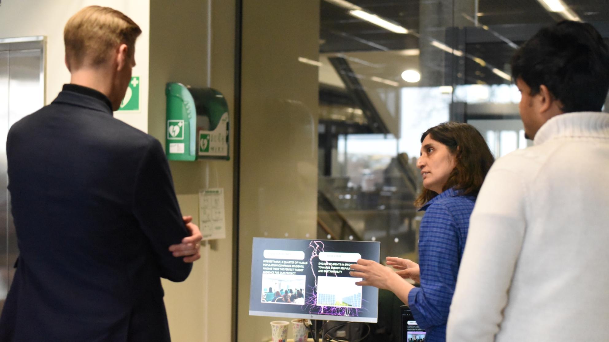 Students presenting their project