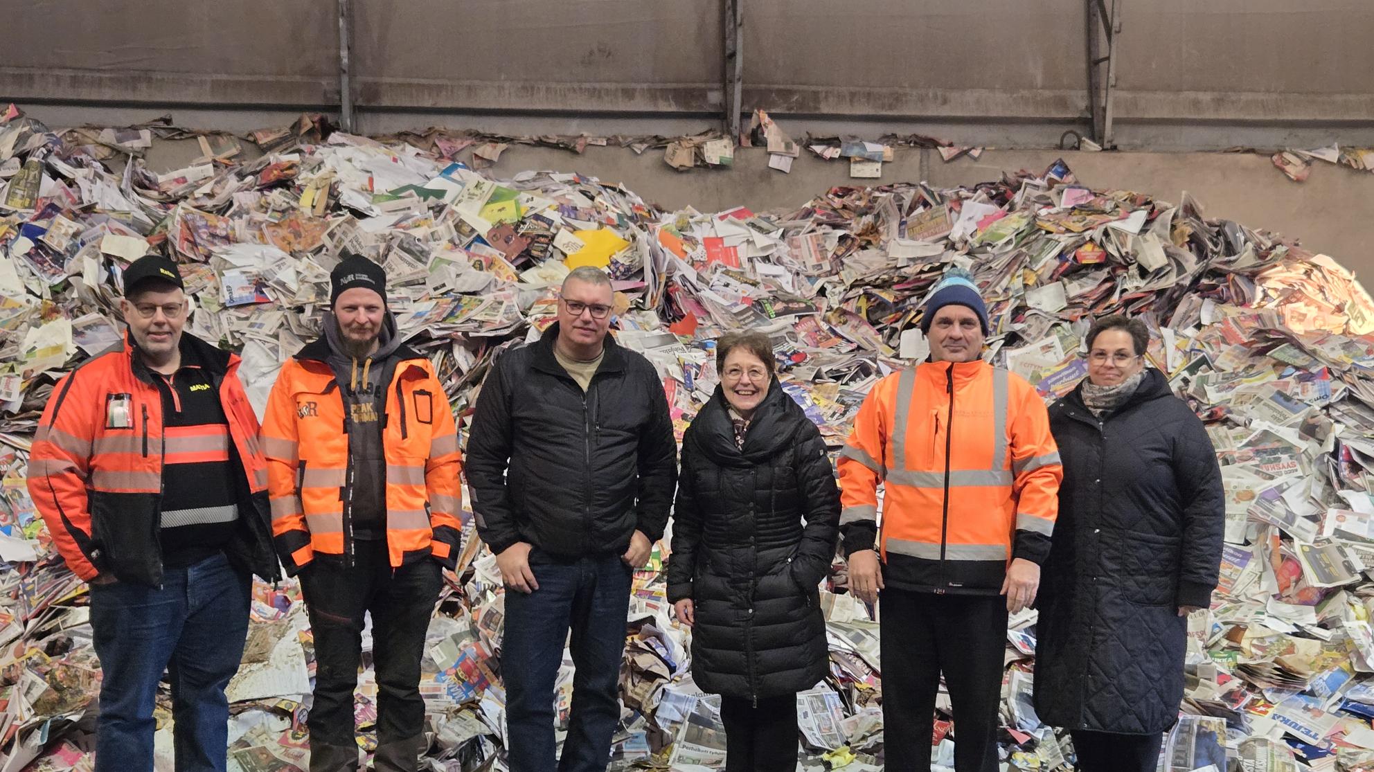 Selvityksessä mukana ollut yritysryhmä. Mattias Groos (Retex), Henrik Bertell (Närpes Renhålling), Ville Laitala (SK-Steel), Tarja Pienimäki (Develop Train), Petri Hietamäki (Härmänmaan Ympäristöpalvelu) ja Anne Laitala (Suupohjan Kuljetus).