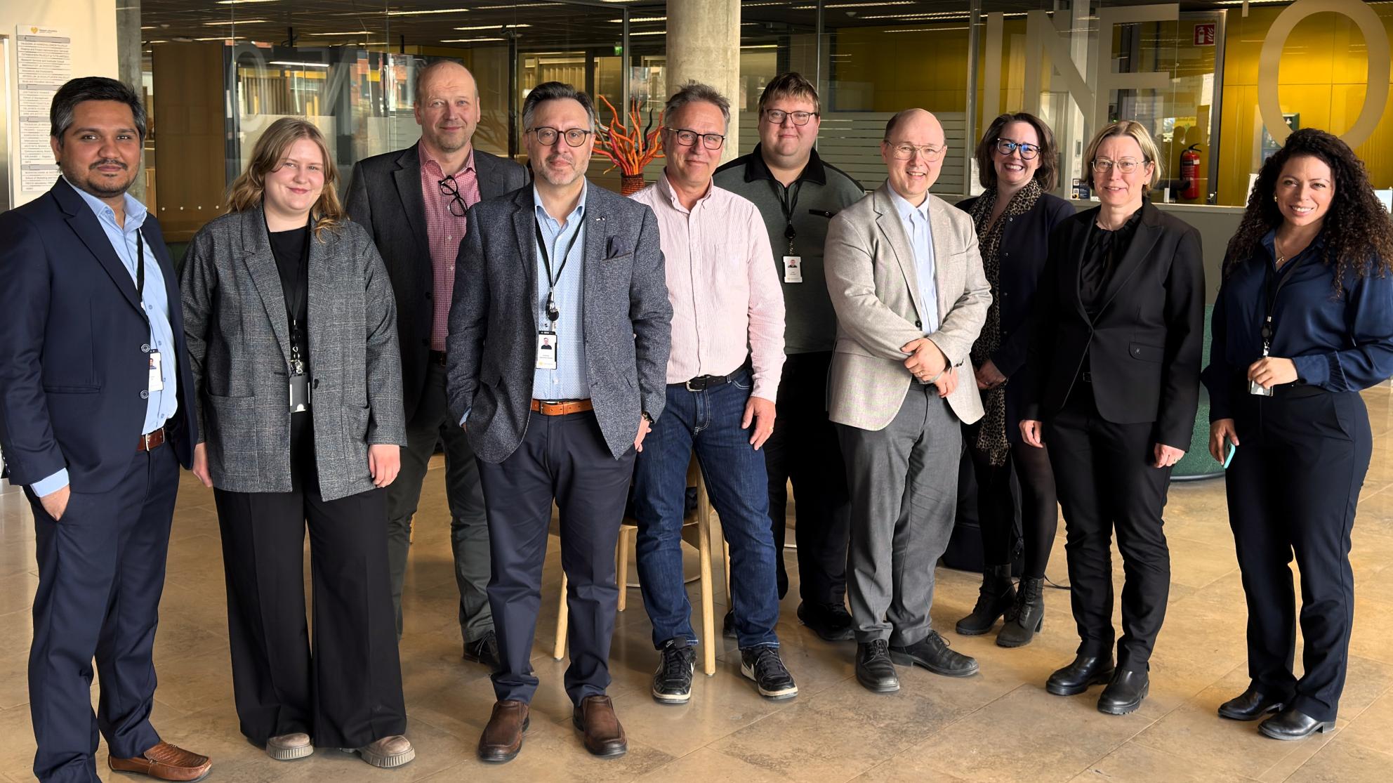 PEAK-hankkeen henkilöitä päätösseminaarissa huhtikuussa 2026