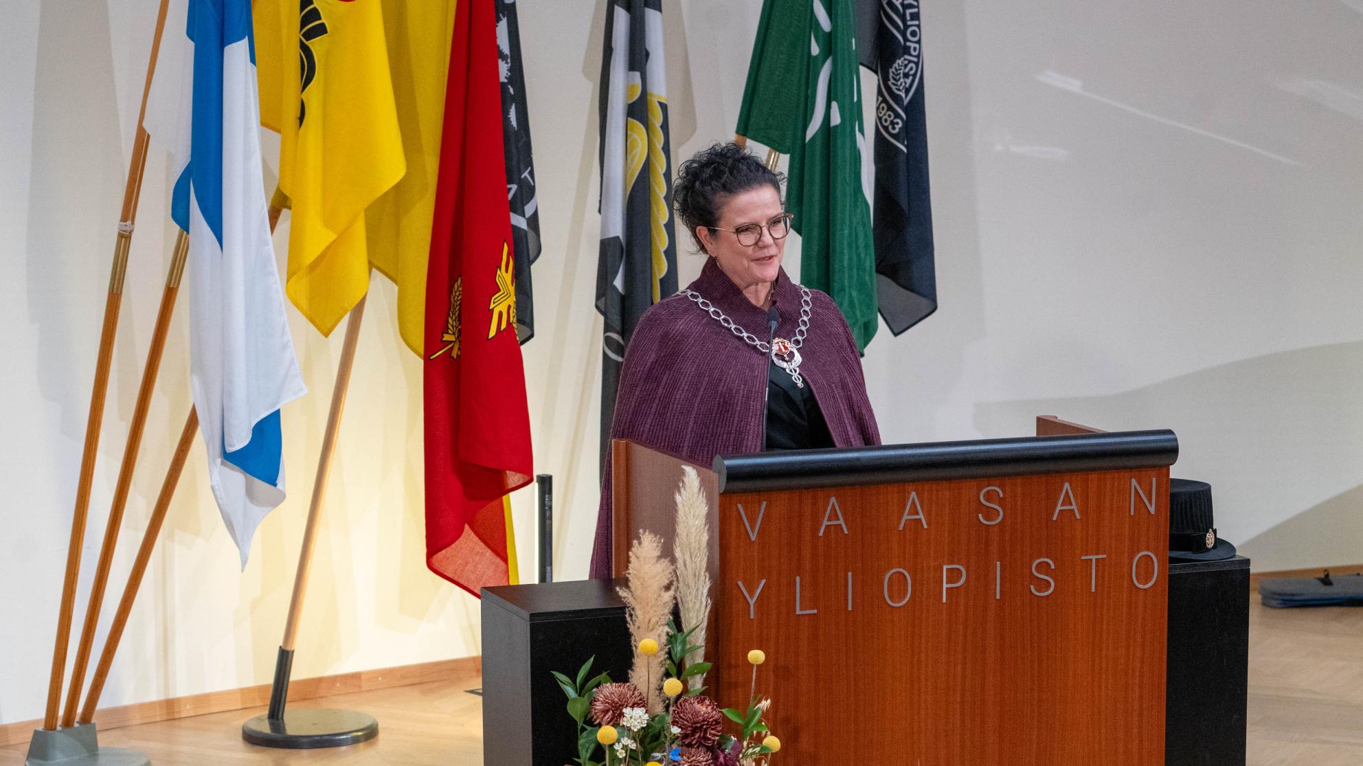 Rehtori Minna Martikainen lukuvuoden avajaisissa 2026