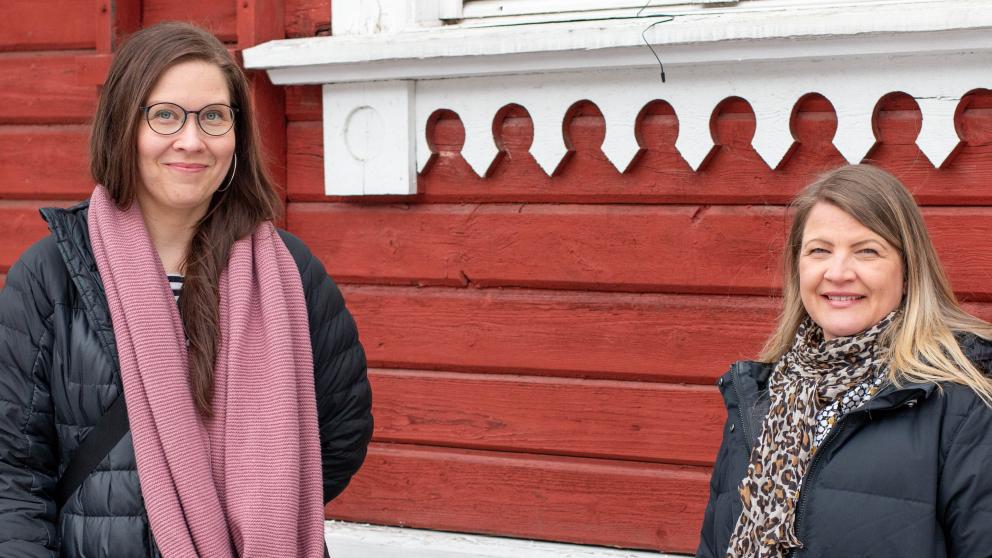 Digitaalisen opetuksen valmentaja Sanna Eronen ja yliopisto-opettaja Päivi Borisov Digitaalisen opetuksen valmentaja Sanna Eronen ja yliopisto-opettaja Päivi Borisov