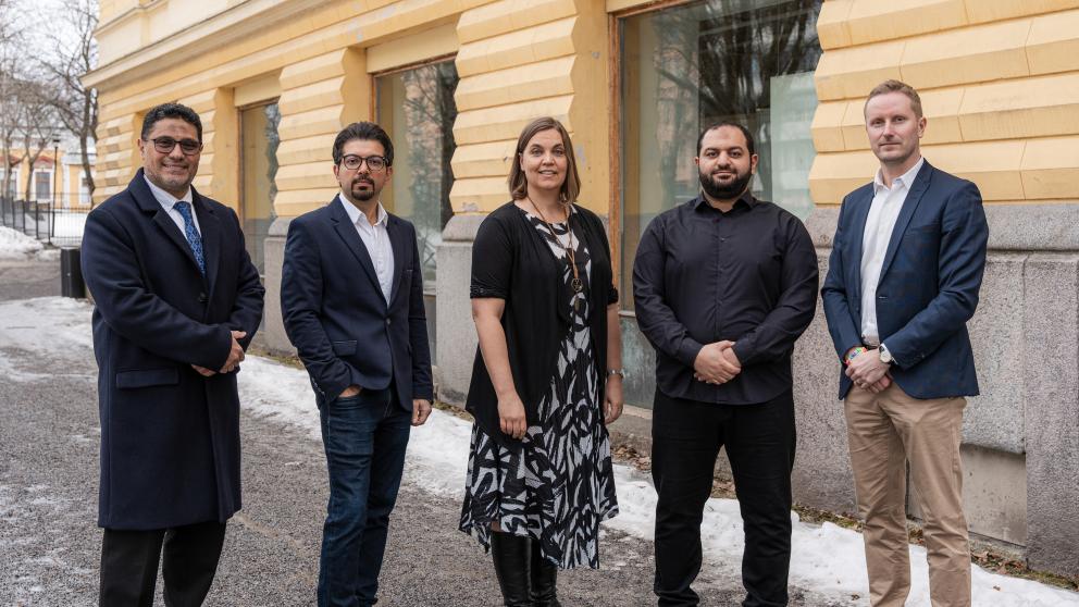 Vuoden tiedeviestijä-palkintojen saajat ja Innovaatiopalkinnon saajat: Mohammed Elmusrati, Miadreza Shafie-khah, Heidi Kuusniemi, Mahmoud Elsanhoury ja Sami Vähämaa.