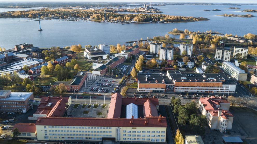 Vaasan yliopiston ja VAMKin kampus Palosaarella.