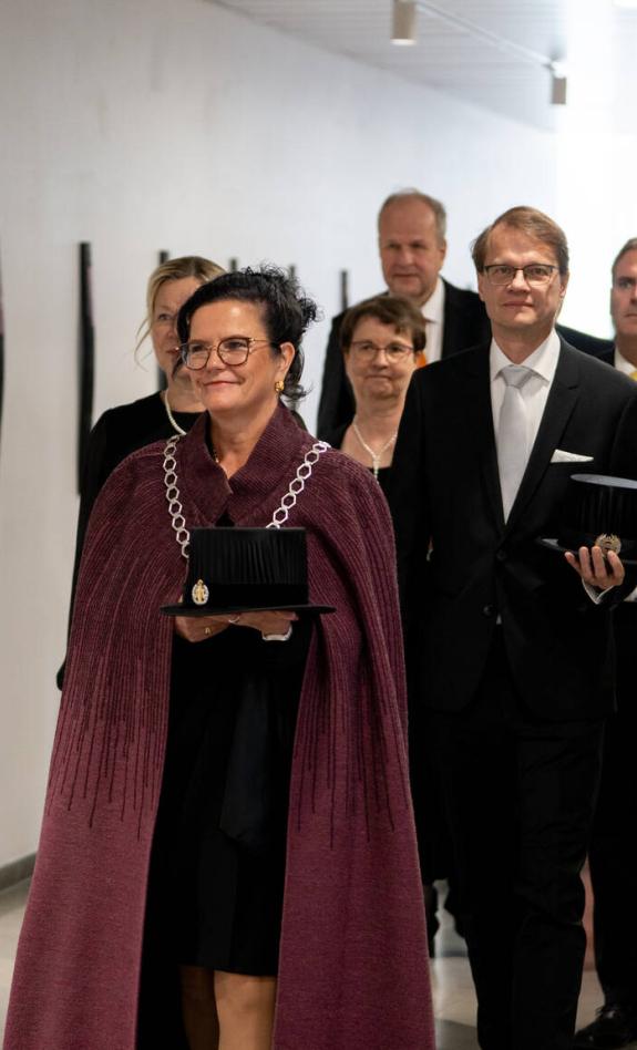Lukuvuoden avajaiset kulkue