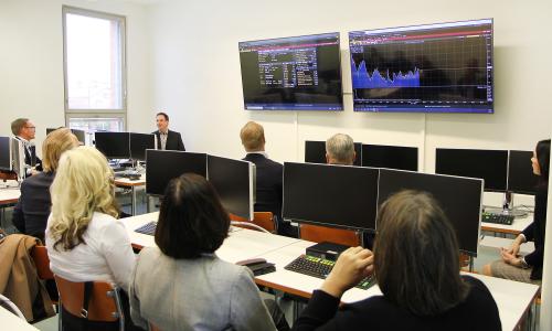 OP Ryhmä vierailulla Bloomberg Labissa 5.10.2022