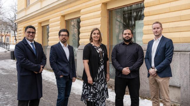 Vuoden tiedeviestijä-palkintojen saajat ja Innovaatiopalkinnon saajat: Mohammed Elmusrati, Miadreza Shafie-khah, Heidi Kuusniemi, Mahmoud Elsanhoury ja Sami Vähämaa.