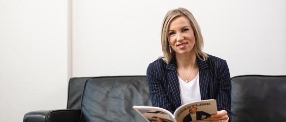 Pohjanmaan Kauppakamarin toimitusjohtaja, Vaasan yliopiston tohtorialumni Paula Erkkilä. Kuva: Sami Pulkkinen