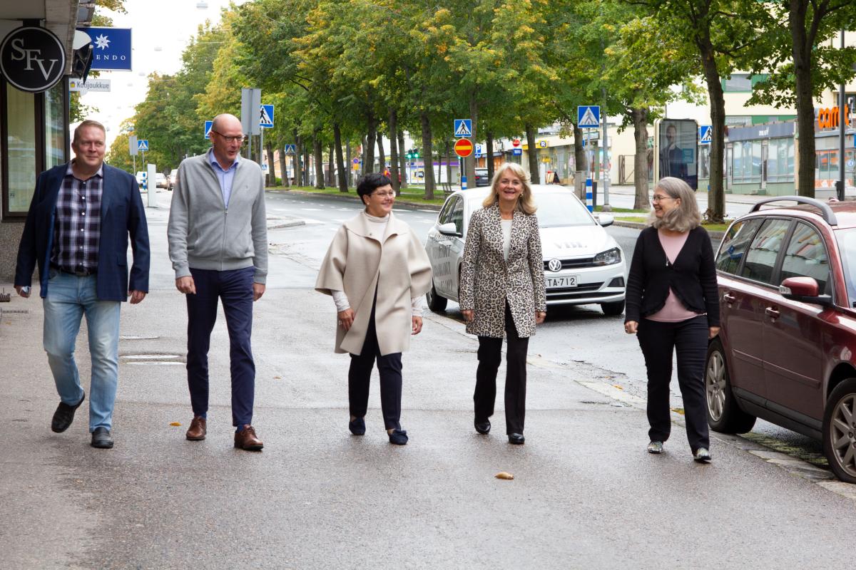 Vaasan tiedekarnevaalien järjestäjätiimiä