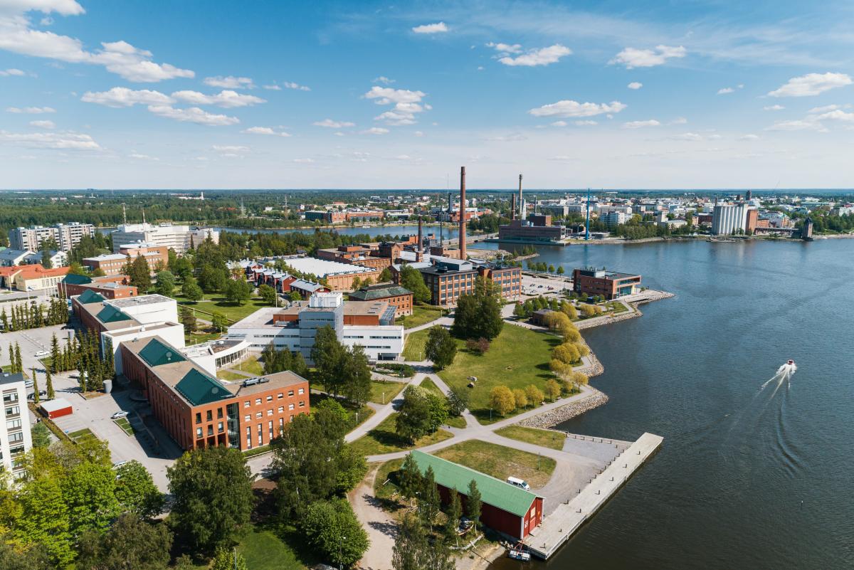 Yliopiston kampus ja Vaasan kaupunki Yliopiston kampus ja Vaasan kaupunki