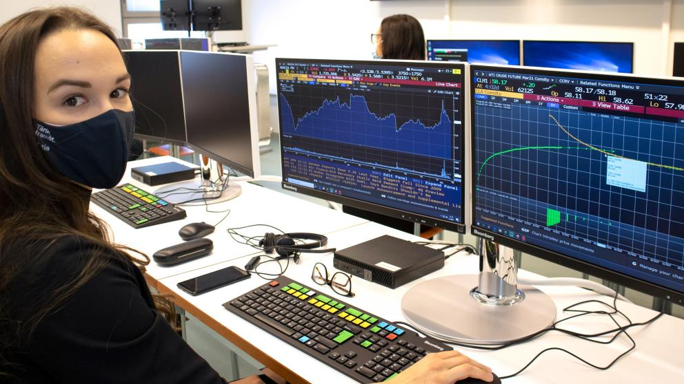 student in the Bloomberg lab