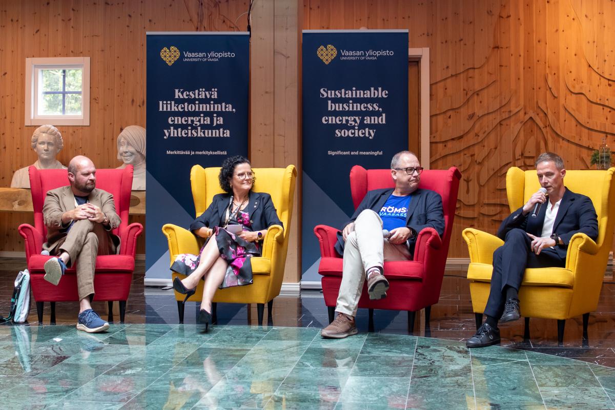 Paneelikeskustelu