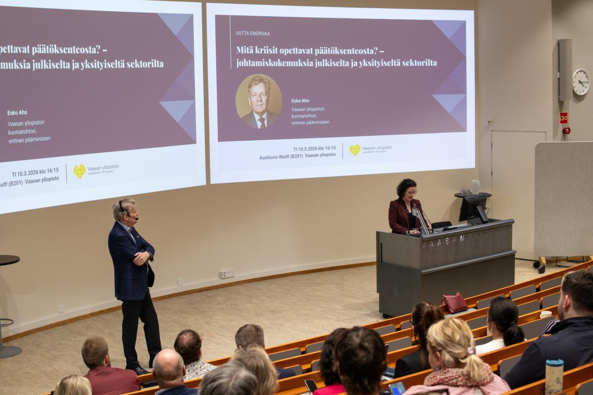 Esko Aho ja Minna Martikainen