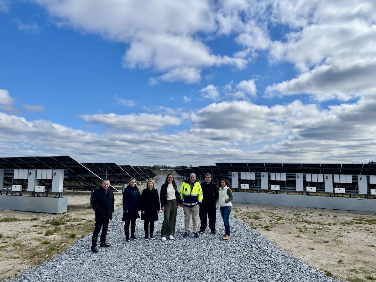 Hankkeen ohjausryhmän jäseniä