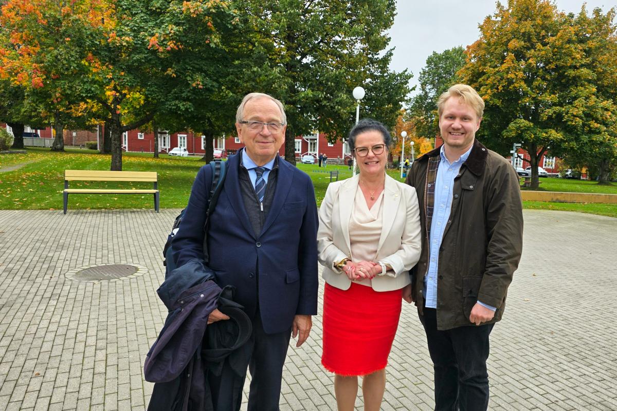 Erkki Liikanen, Minna Martikainen ja Teemu Pekkarinen