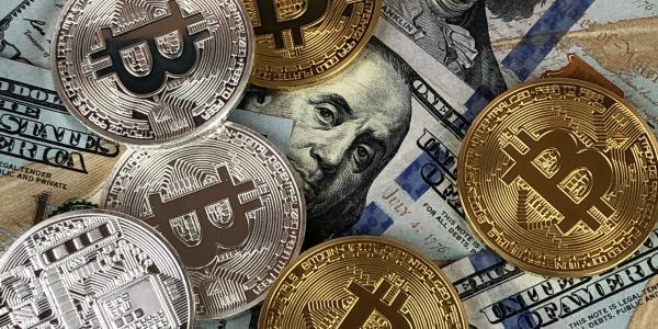Bitcoins Photo by David McBee from Pexels (CC)