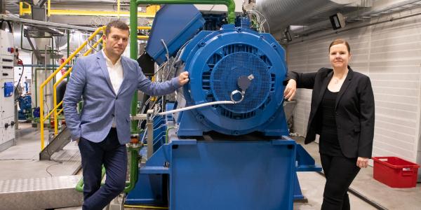 Maciej Mikulski and Merja Kangasjärvi, VEBIC laboratory, University of Vaasa