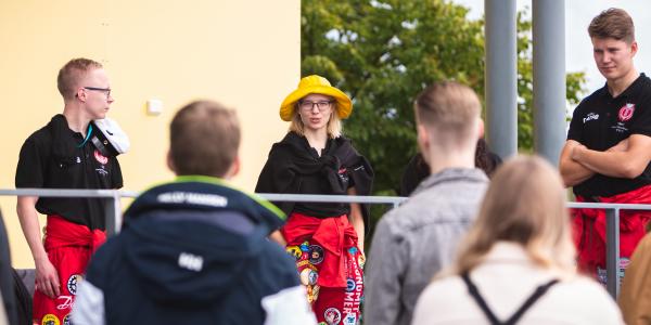 opiskelijoita orientaatiopäivillä syksyllä 2021