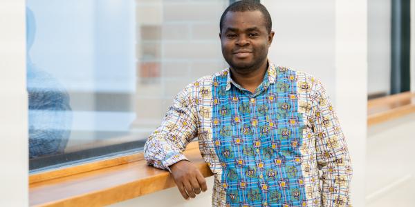 Emmanuel Anti Vaasan yliopiston kampuksella