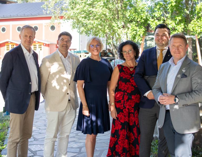 Investointipaneelin osallistujat Wasa Future Festivalilla