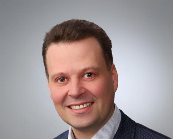 Petri Helo, Professor